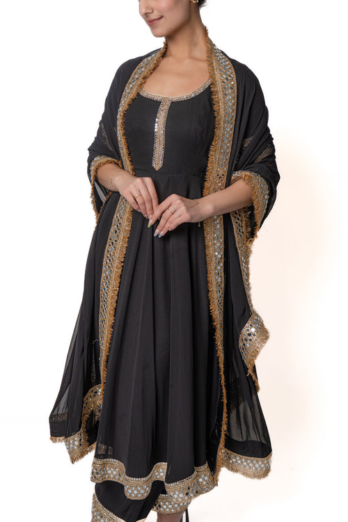 Black Mirror Patti Anarkali