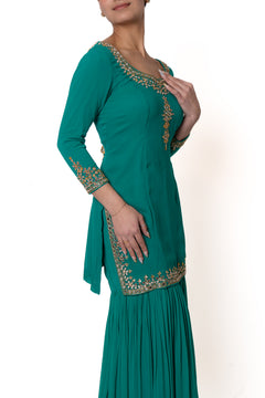 Teal Sharara