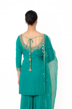 Teal Sharara